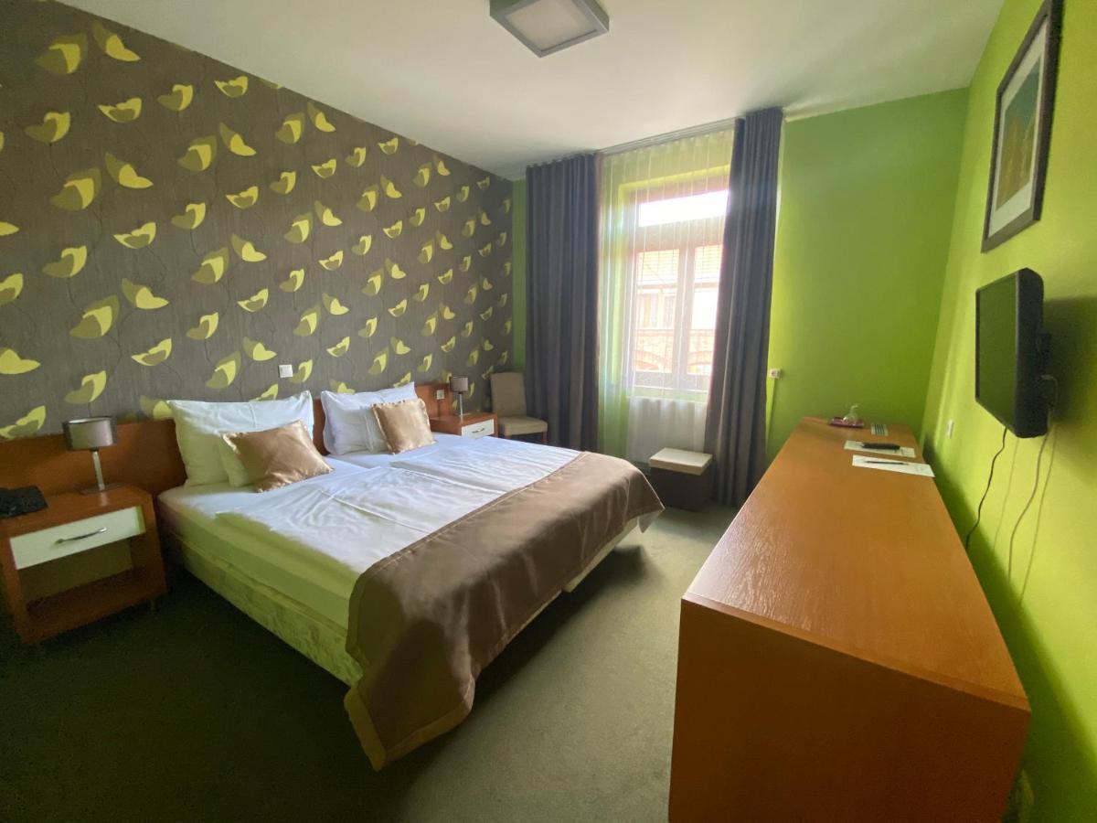 Boutique Hotel Sopianae เปตช์ ภายนอก รูปภาพ